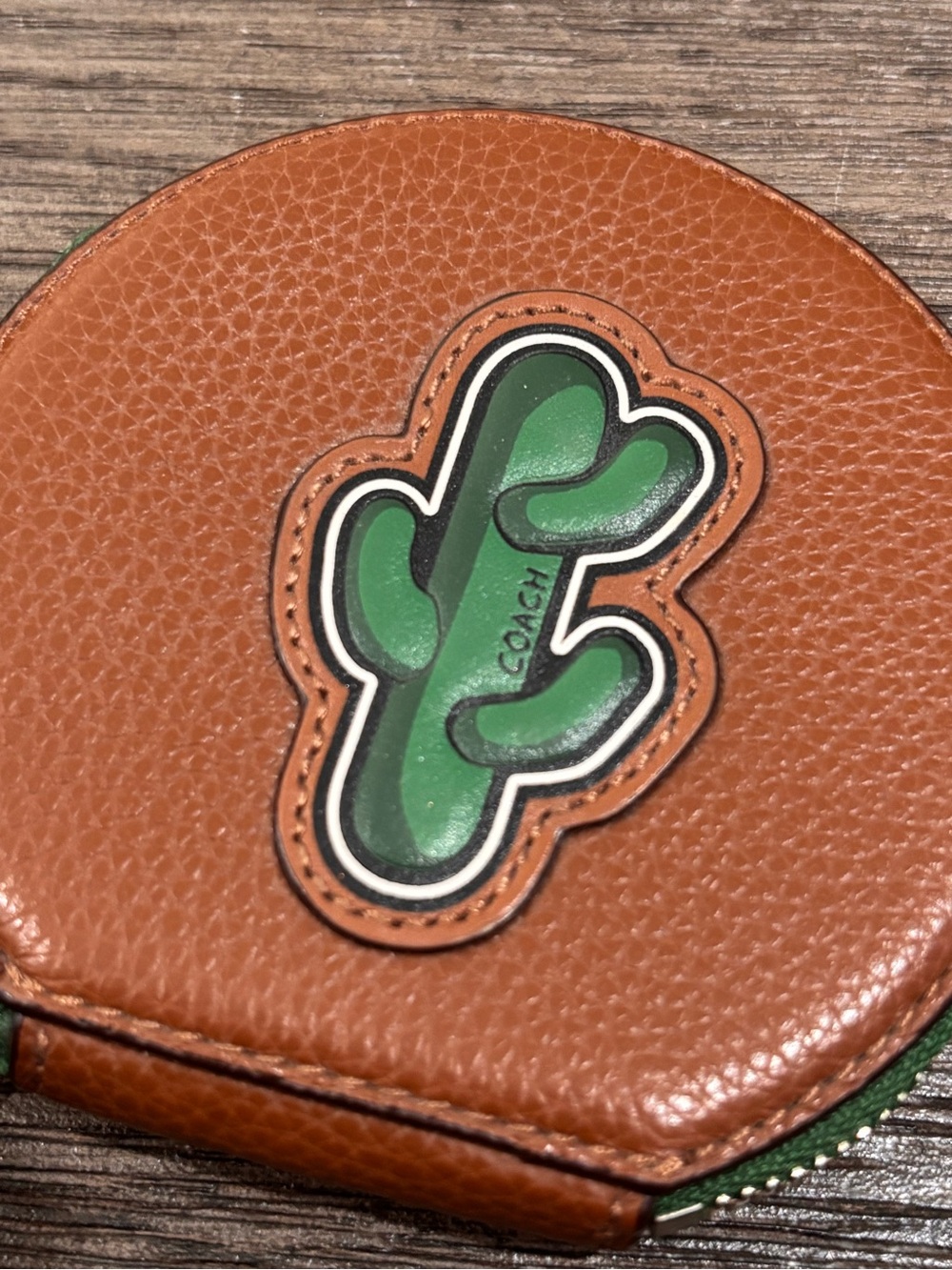Coach- NWOT! RARE Brown Leather Round Zip Coin Wallet with Green Cactus Patch - Picture 3 of 10